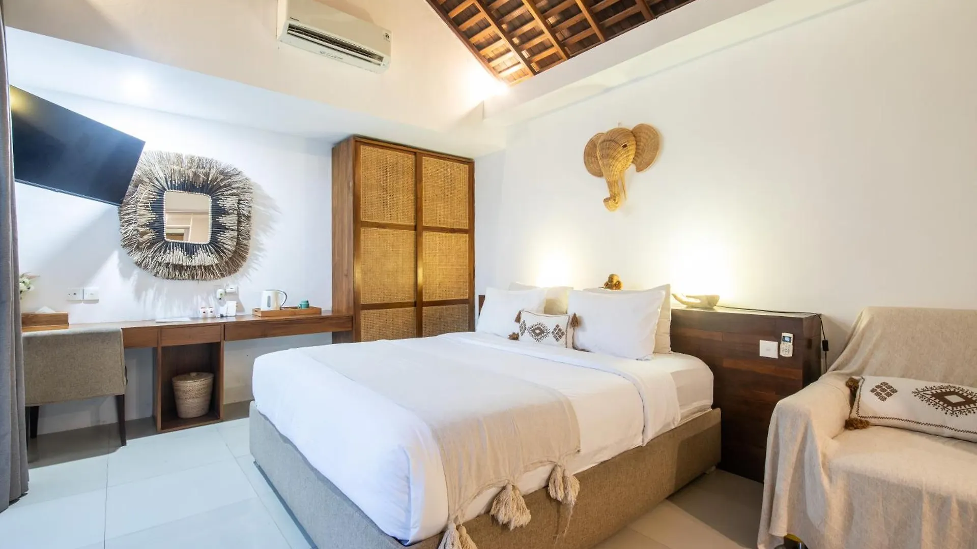 1-Br Private Pool Wander Villa Seminyak Kunti Utara St