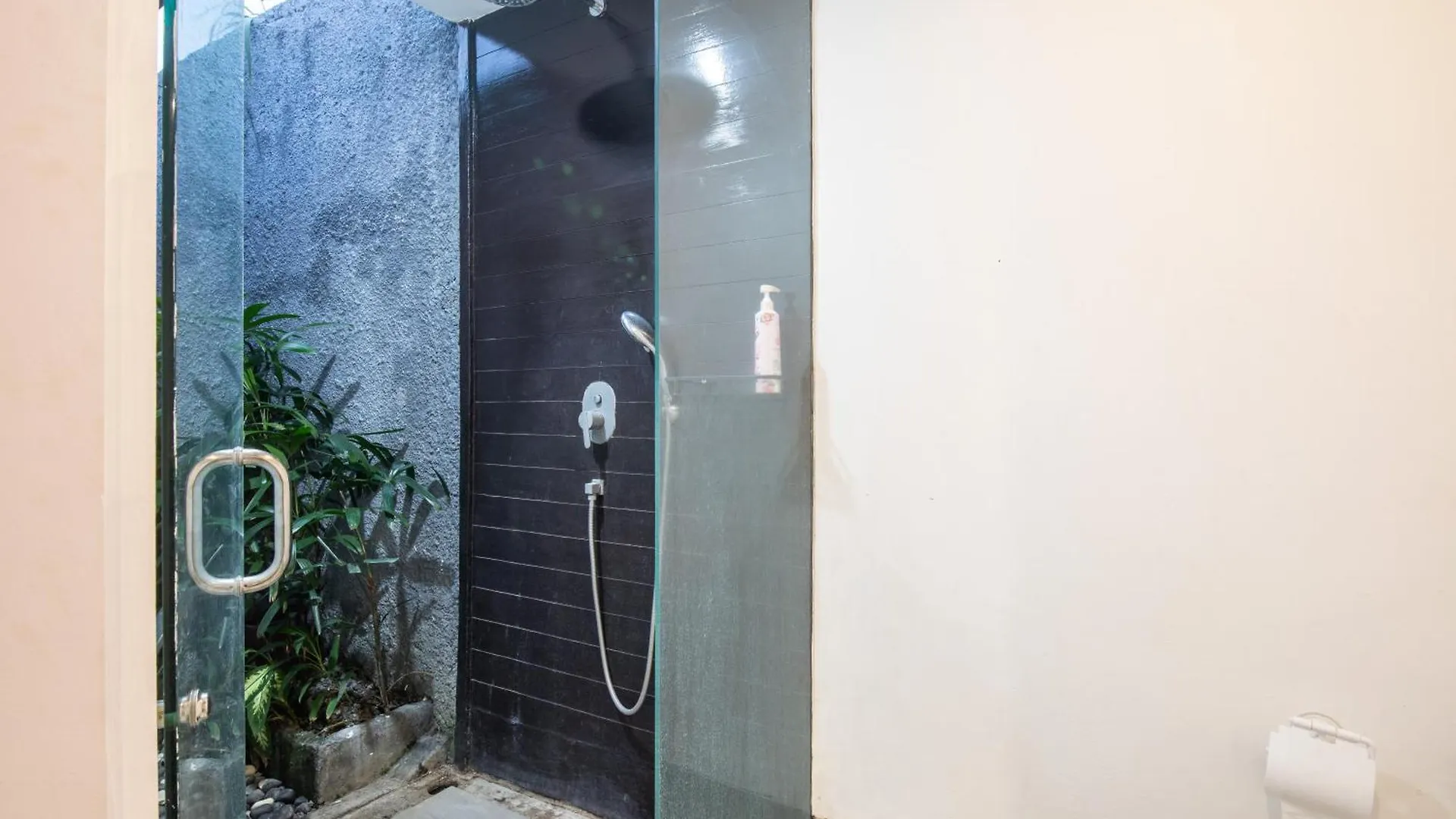 1-Br Private Pool Wander Villa Seminyak Kunti Utara St  Seminyak (Bali)