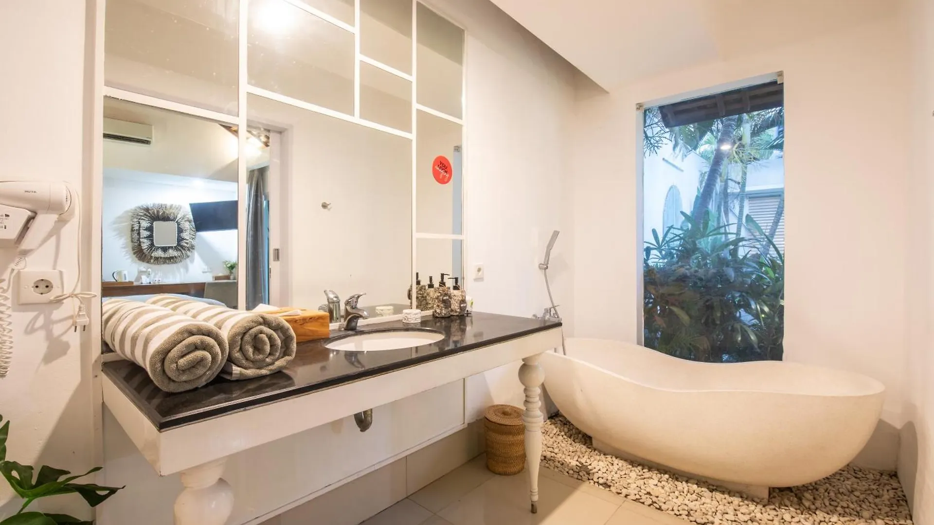 1-Br Private Pool Wander Villa Seminyak Kunti Utara St